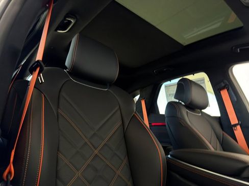 New 2026 Genesis GV70 3.5T Sport Prestige AWD/4WD image 17