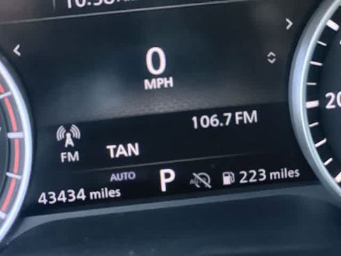 Used 2025 Nissan Rogue SV AWD/4WD image 19