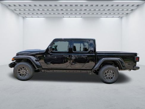 New 2025 Jeep Gladiator Sport image 7