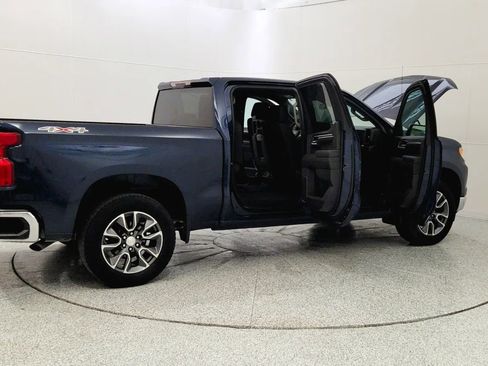 Used 2022 Chevrolet Silverado 1500 LT image 12