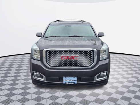 Used 2017 GMC Yukon Denali w/ Open Road Package AWD/4WD image 9