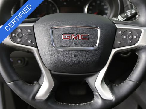 Used 2023 GMC Terrain SLT image 8