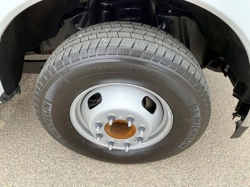 Used 2024 Ford F350 XL w/ XL Chrome Package image 25