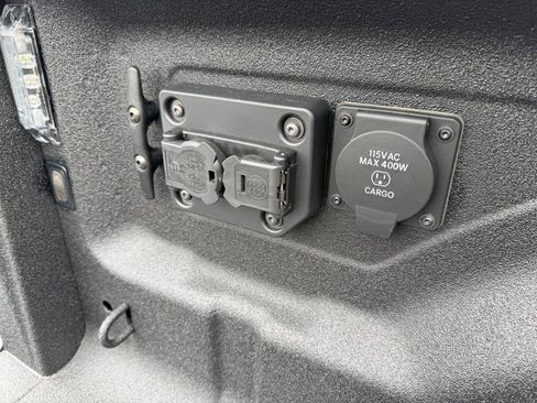 New 2026 RAM 3500 Laramie AWD/4WD image 38