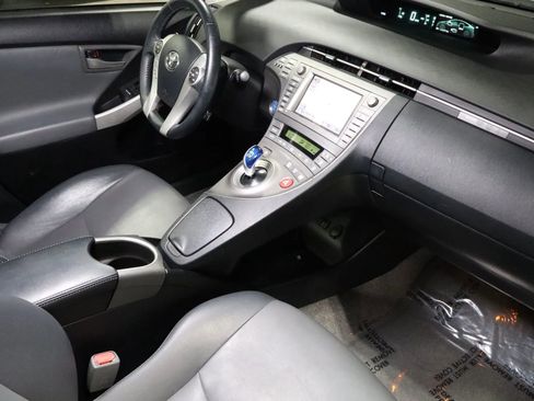 Used 2014 Toyota Prius Four w/ Solar Roof Package image 16