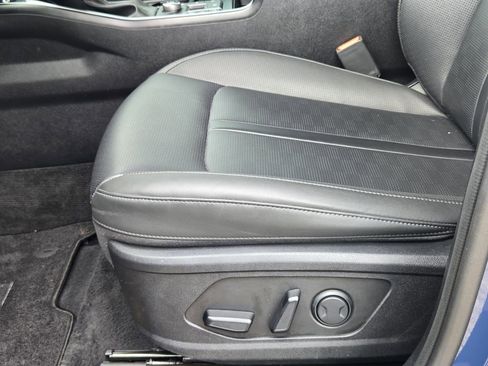 Certified 2025 Kia Sorento EX w/ Panoramic Sunroof Package FWD image 25