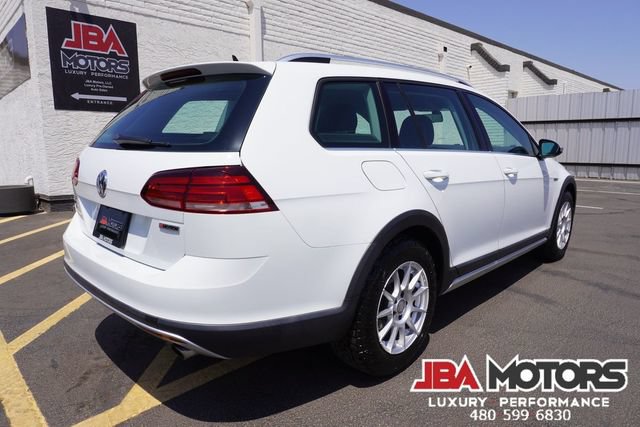 Used 2019 Volkswagen Golf Alltrack S AWD/4WD image 3