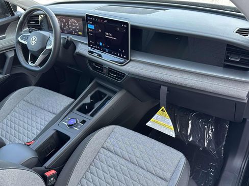 New 2026 Volkswagen Tiguan S image 12