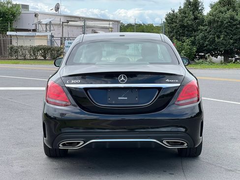 Used 2020 Mercedes-Benz C 300 4MATIC Sedan w/ AMG Line image 4