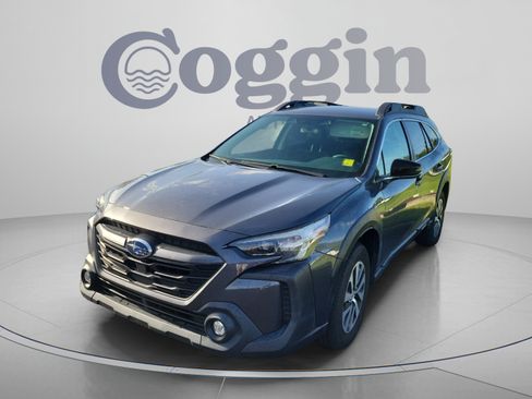 Used 2024 Subaru Outback Premium AWD/4WD image 1