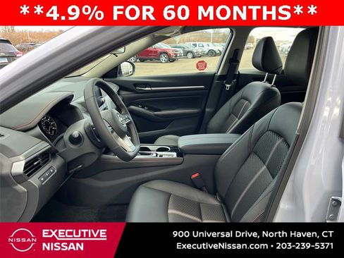 New 2025 Nissan Altima 2.5 SR image 10