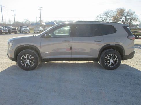 New 2026 GMC Acadia AT4 image 9