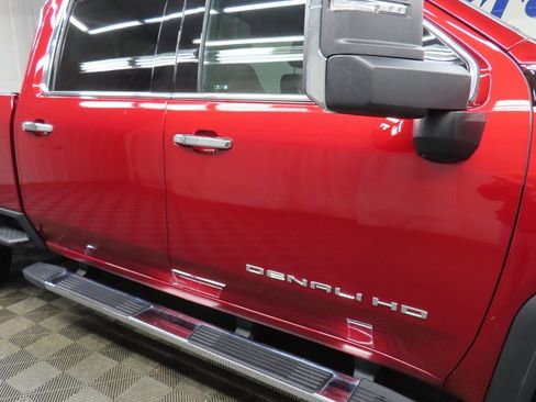 Used 2024 GMC Sierra 2500 Denali image 36