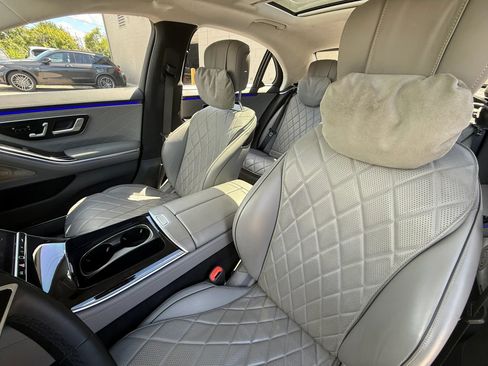 Used 2021 Mercedes-Benz S 580 4MATIC Sedan w/ AMG Line image 26