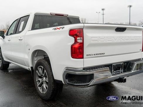 Used 2023 Chevrolet Silverado 1500 LT image 7