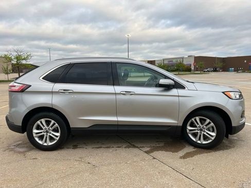 Used 2022 Ford Edge Titanium image 4