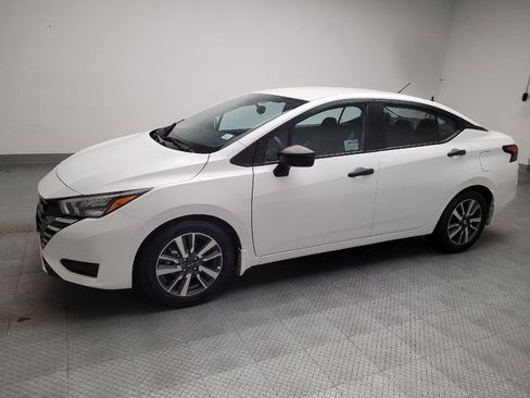 Used 2025 Nissan Versa S w/ S Plus Package FWD image 2