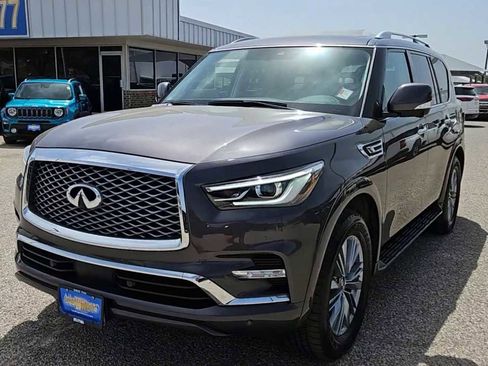 Used 2024 INFINITI QX80 Luxe image 3