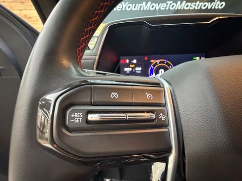 Used 2024 Chevrolet Colorado Z71 w/ Z71 Convenience Package 2 AWD/4WD image 43