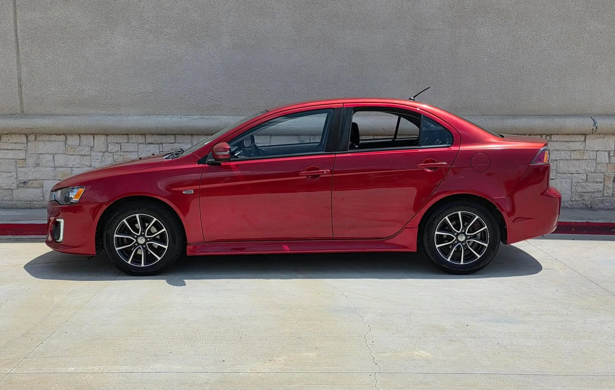 Used 2017 Mitsubishi Lancer Sedan FWD image 6