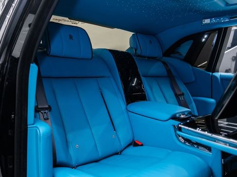 Used 2025 Rolls-Royce Phantom Sedan image 52