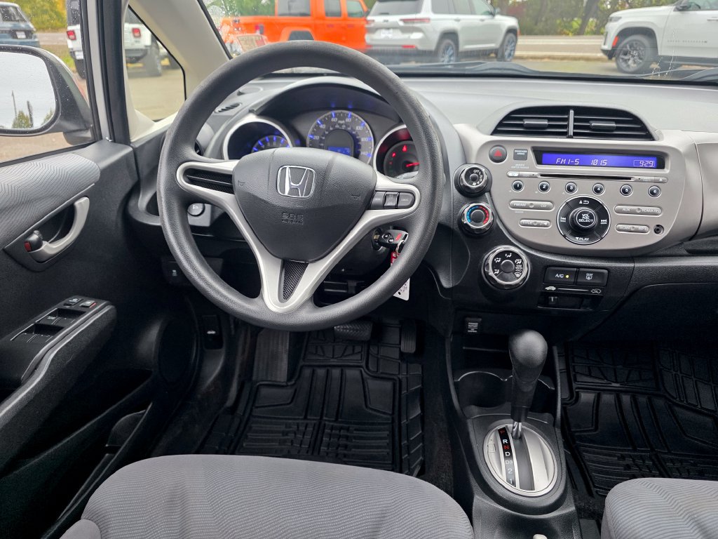 Used 2013 Honda Fit image 11