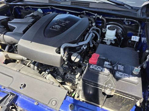 Certified 2023 Toyota Tacoma TRD Sport image 18