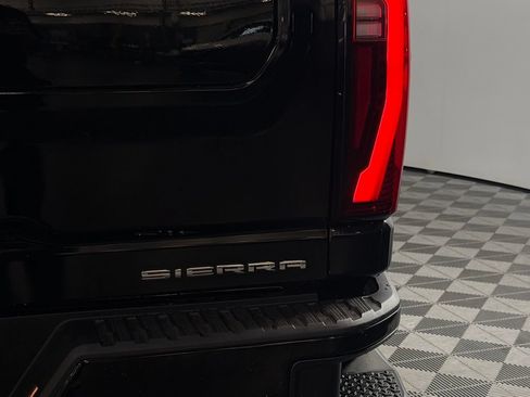 Used 2024 GMC Sierra 3500 Denali w/ Denali Reserve Package AWD/4WD image 11