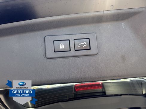 Used 2025 Subaru Outback Limited AWD/4WD image 10