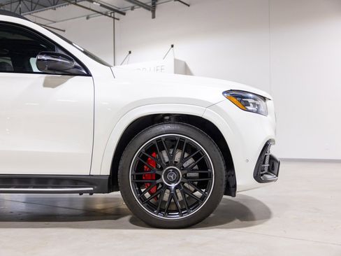 Used 2024 Mercedes-Benz GLS 63 AMG 4MATIC image 22