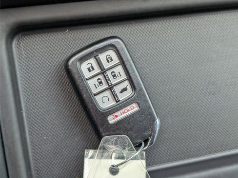 Used 2023 Honda Odyssey Touring image 31