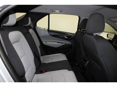 Used 2019 Chevrolet Equinox LS image 21