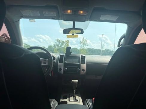 Used 2019 Nissan Frontier SV RWD image 14