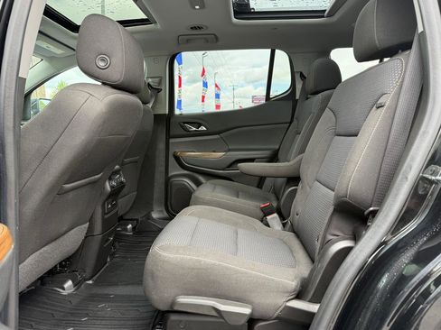 Used 2020 GMC Acadia SLE w/ Driver Convenience Package FWD image 10