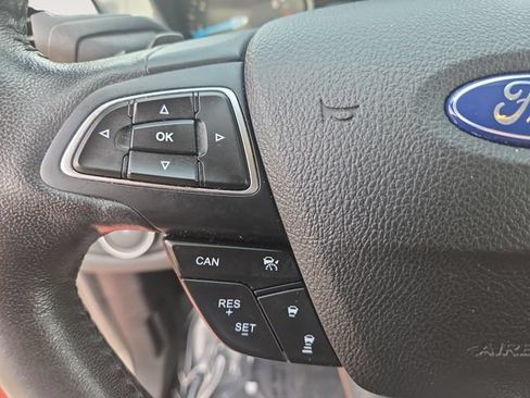 Used 2017 Ford Escape Titanium AWD/4WD image 20