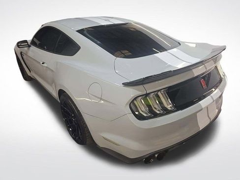 Used 2016 Ford Mustang Shelby GT350 w/ Technology Package RWD image 9