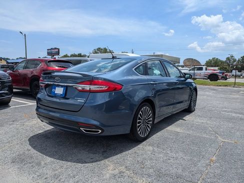 Used 2018 Ford Fusion Titanium FWD image 4