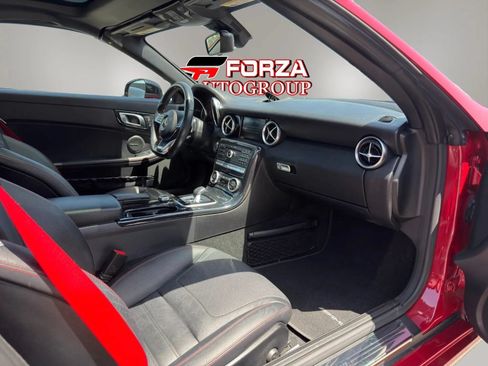 Used 2020 Mercedes-Benz SLC 300 image 19