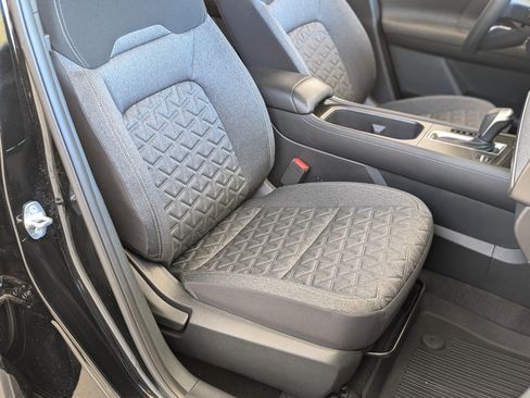 Used 2025 Nissan Kicks SV w/ SV Premium Package image 21