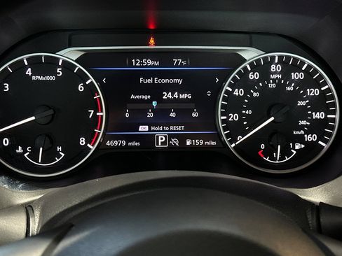 Used 2024 Nissan Sentra SV FWD image 23