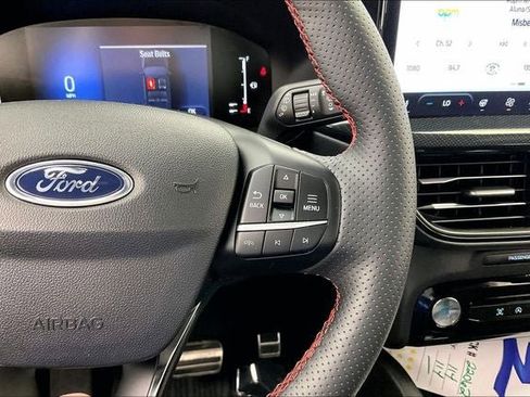 Used 2024 Ford Escape ST-Line w/ Tech Pack #1 AWD/4WD image 23