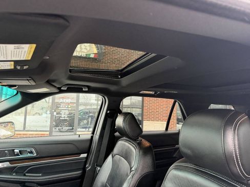Used 2016 Ford Explorer Limited w/ Equipment Group 301A image 33