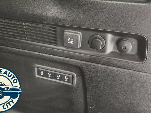 Used 2024 Jeep Wagoneer L Series II w/ Flexible Seating Group AWD/4WD image 41
