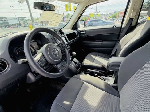Used 2016 Jeep Patriot Sport w/ Power Value Group AWD/4WD image 12