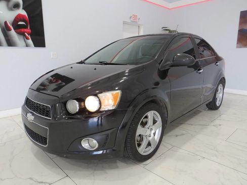 Used 2013 Chevrolet Sonic LTZ image 7