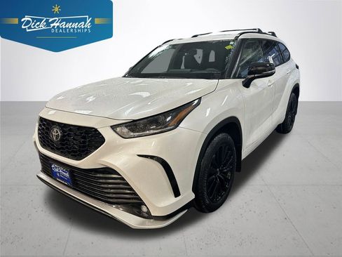 New 2026 Toyota Highlander XSE image 1