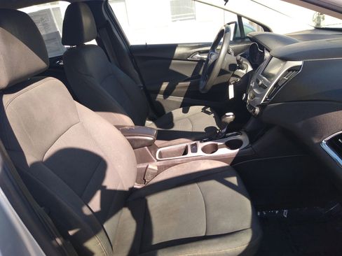 Used 2017 Chevrolet Cruze LS image 13