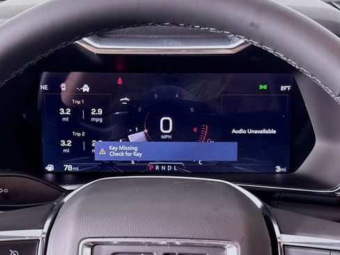 New 2025 GMC Canyon Elevation w/ Convenience Package image 13