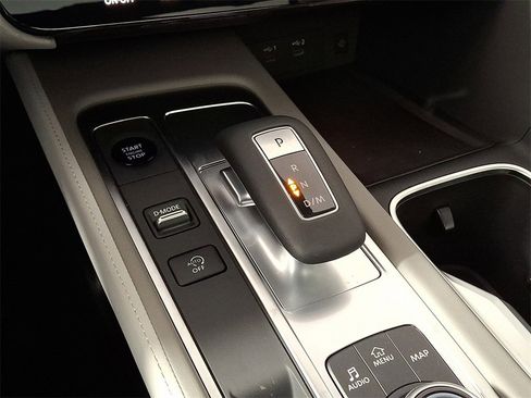 New 2026 INFINITI QX60 Luxe image 16