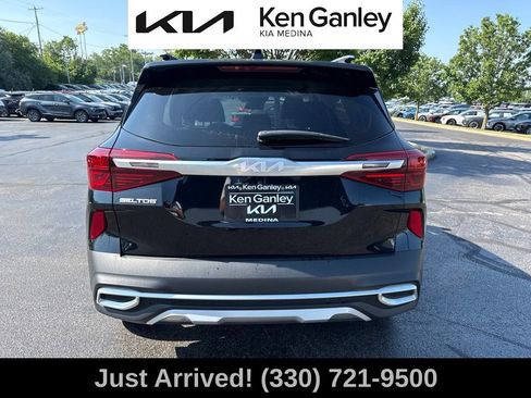 Certified 2023 Kia Seltos S w/ Navigation Package AWD/4WD image 4